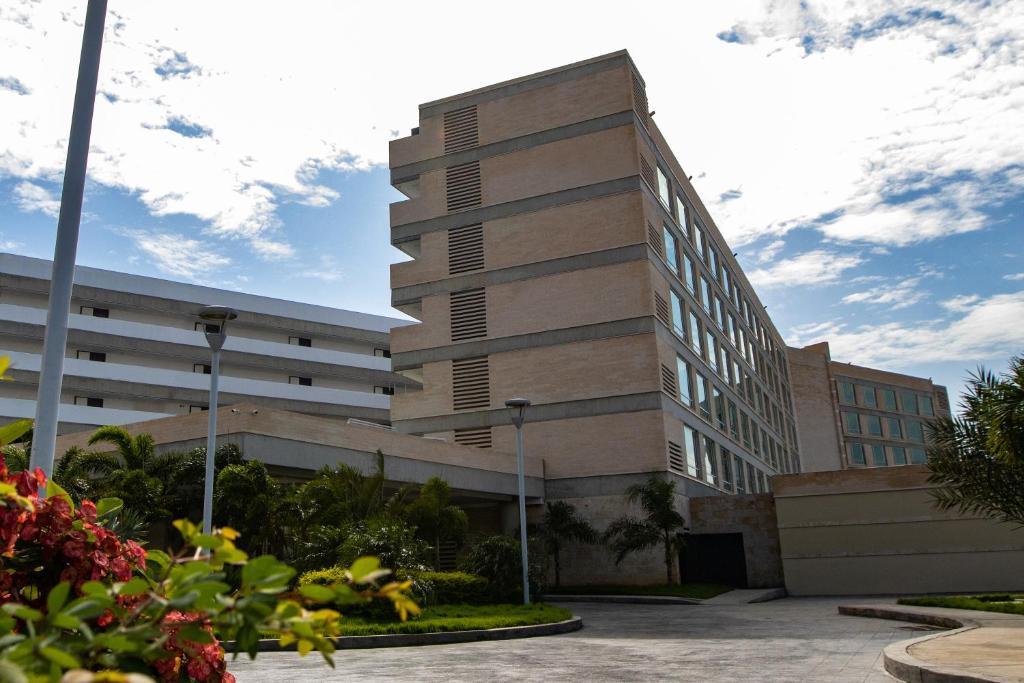 Eurobuilding Hotel & Suites Lecheria المظهر الخارجي الصورة