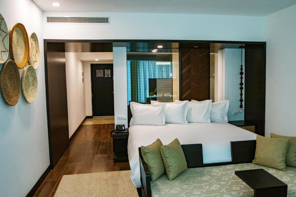 Eurobuilding Hotel & Suites Lecheria المظهر الخارجي الصورة